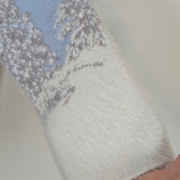 Rachel Zoe Sweater Women's 1X Fuzzy Mountain Snow Scene Winter Festive Casual - Picture 3 of 7